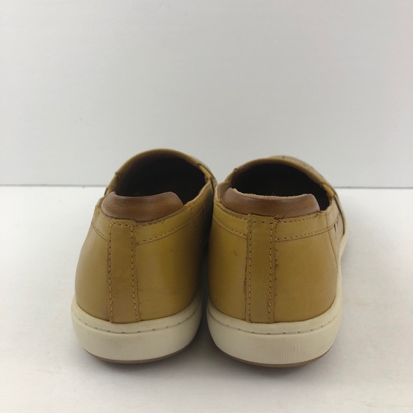 Cobb Hill Shoes Womens 7 Sweet Corn Bailee Perforated Leather Loafers Slip on - Picture 2 of 9